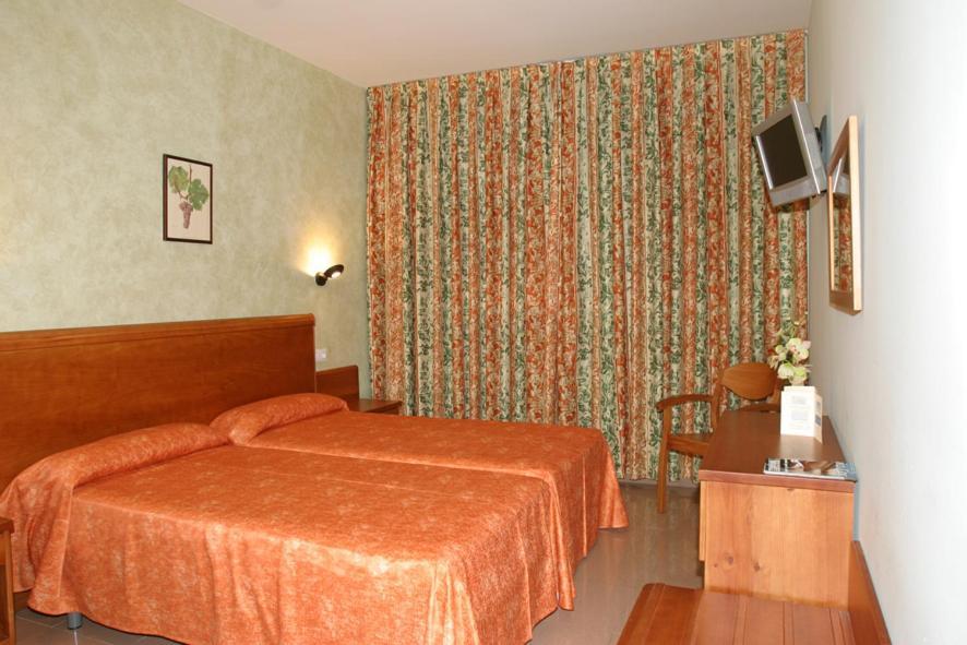 Hotel Fonda Neus Sant Sadurni d'Anoia Luaran gambar