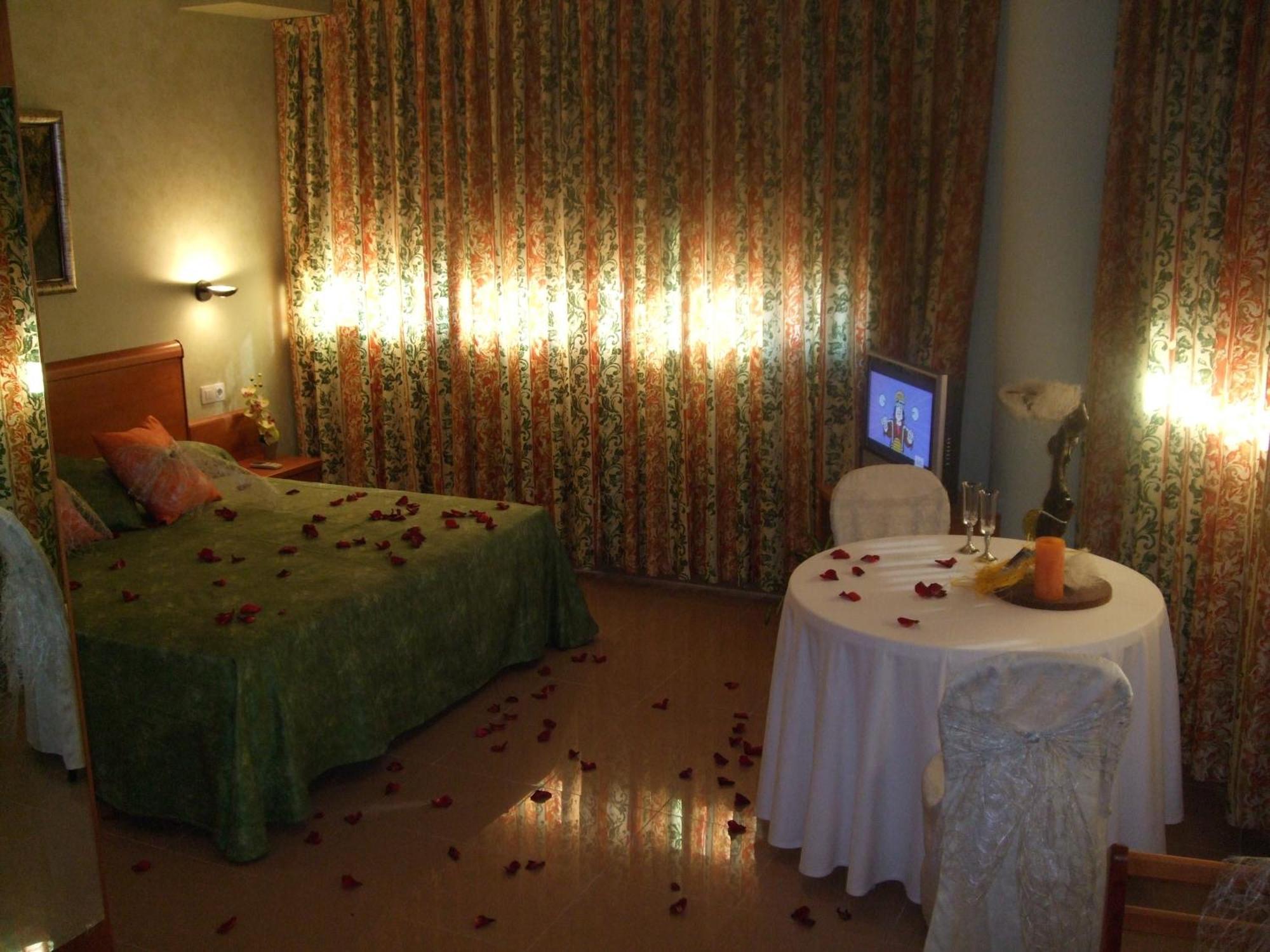 Hotel Fonda Neus Sant Sadurni d'Anoia Luaran gambar