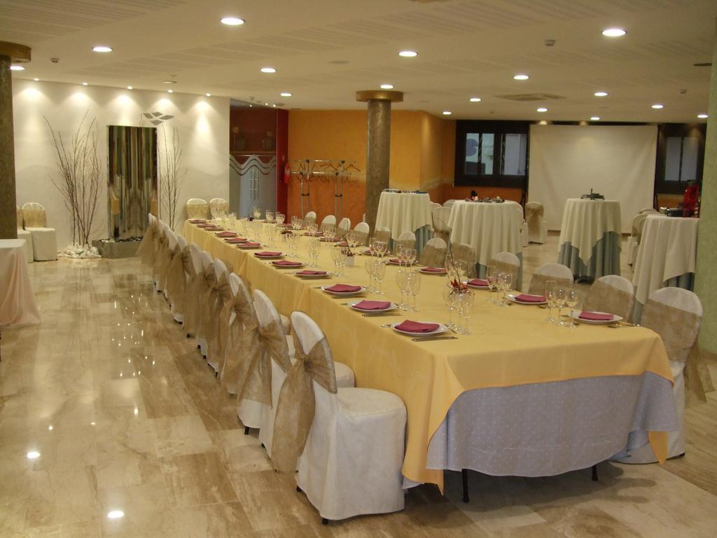 Hotel Fonda Neus Sant Sadurni d'Anoia Luaran gambar
